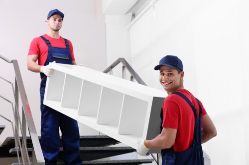 Local moving help for flats and small properties in Brompton