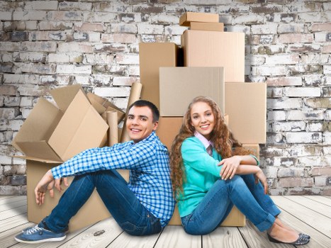 Removal truck available for local moving jobs in Brompton