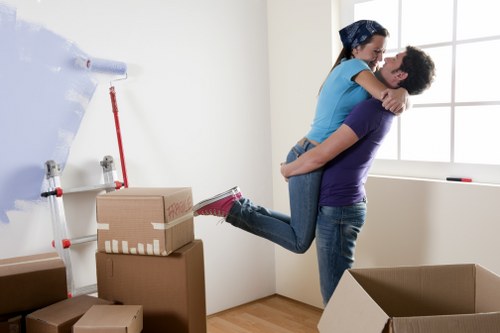 Van transport for flats and apartments near Brompton