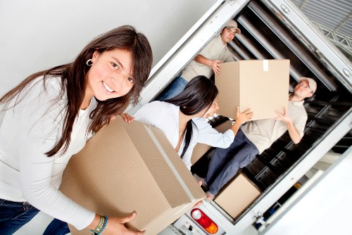 Residential removals for a flat near Brompton with access challenges